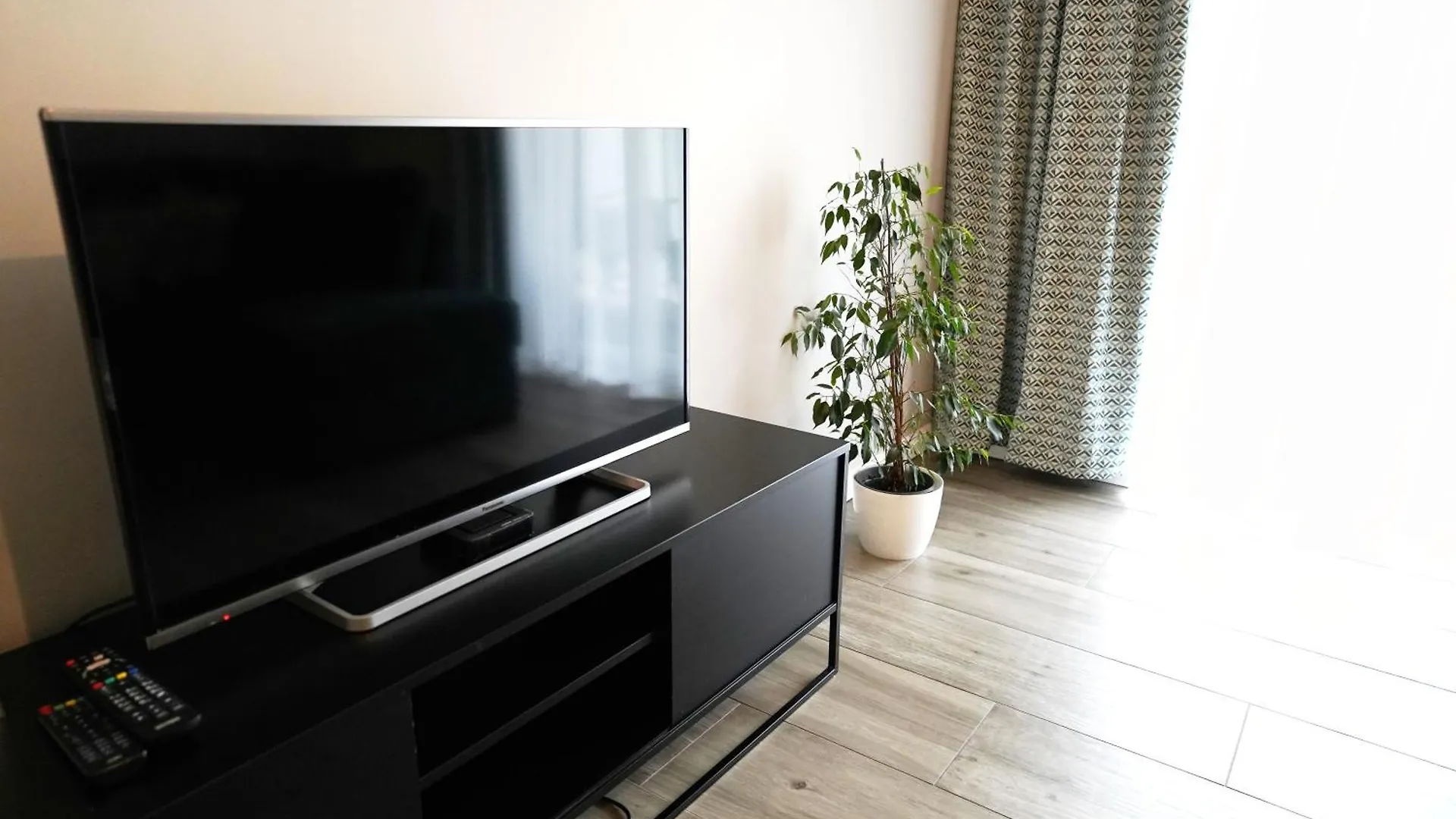 Cch Elephant Apartments contacts